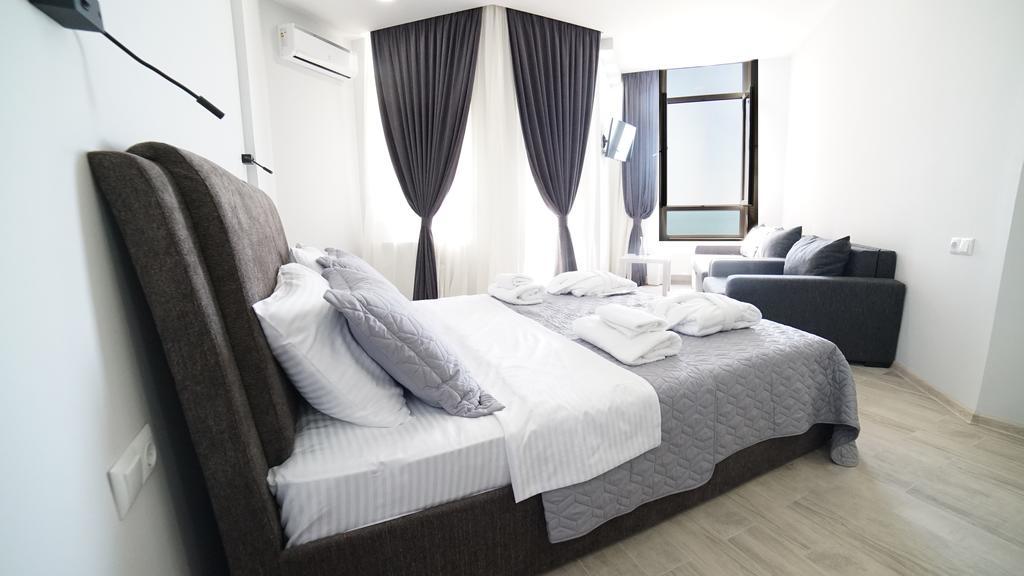 Queen Tamara Apartment Batumi Exterior foto